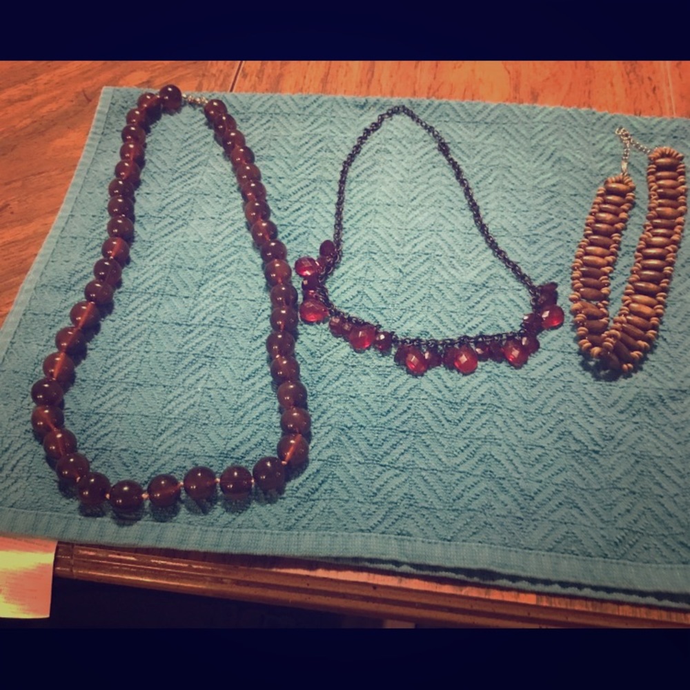 3 Women’s Necklaces